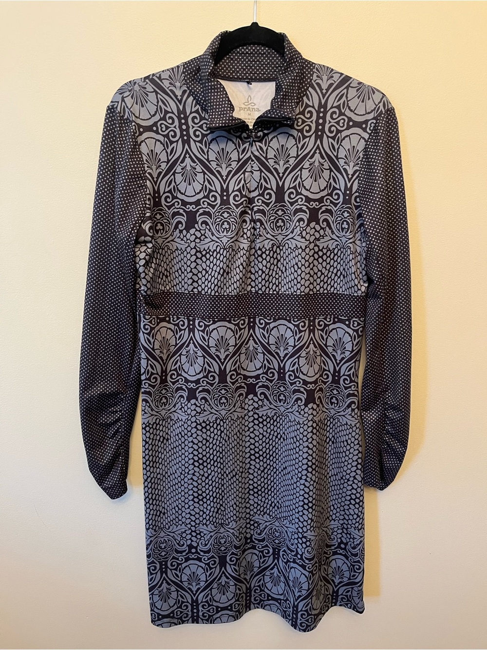 PrAna Spitfire 1/4 Zip Long Sleeve Dress Women's Size Medium Outdoor Athleisure